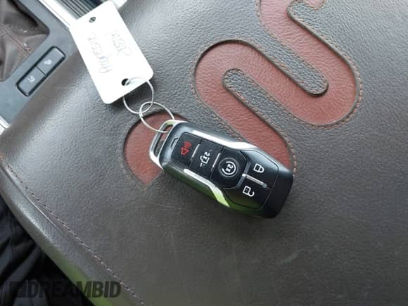 2015 Ford F-150 XLT z VIN 1FTEW1EG8FFB62075, wystawiony jako IAAI lot #42535476 z przebiegiem 153 301 mil mil oraz . Historia ofert i sprzedaży dostępna na DreamBid. Obrazek 11.