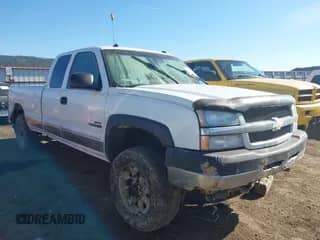 2003 Chevrolet Silverado 2500HD LS с VIN 1GCHK29163E158757, выставлен на аукционе IAAI как лот 42196877 с пробегом Не указан миль и . История ставок и продаж доступна на DreamBid. Изображение 1.