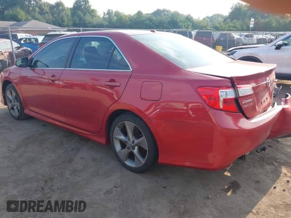 2012 Toyota Camry SE with VIN 4T1BK1FK7CU510548, listed as a IAAI auction lot 42998563 with 143,941 mi miles and . Bid and sale history available at DreamBid. Image 3.