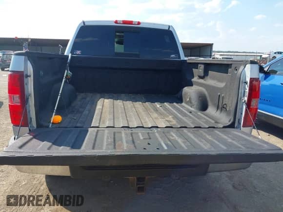 2013 Chevrolet Silverado 1500 LTZ with VIN 3GCPCTE03DG117203, listed as a IAAI auction lot 43243468 with 307,184 mi miles and . Bid and sale history available at DreamBid. Image 17.