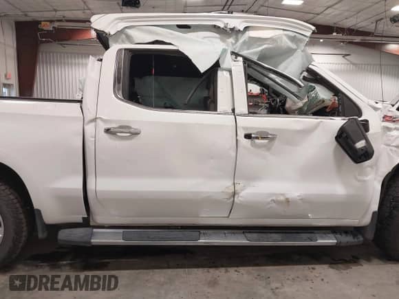 2021 Chevrolet Silverado 1500 LTZ with VIN 3GCUYGEL5MG270204, listed as a IAAI auction lot 42372926 with 66,832 mi miles and . Bid and sale history available at DreamBid. Image 13.