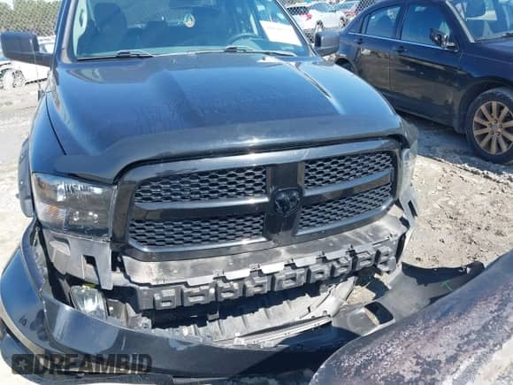 2018 Ram 1500 Express с VIN 1C6RR7FT0JS177927, выставлен на аукционе IAAI как лот 41640379 с пробегом 112 478 миль миль и . История ставок и продаж доступна на DreamBid. Изображение 12.