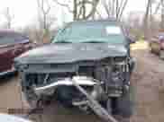2003 GMC Sierra 1500 SLE с VIN 1GTEK19T53E241692, выставлен на аукционе IAAI как лот 41140059 с пробегом 106 472 миль миль и . История ставок и продаж доступна на DreamBid. Изображение 12.