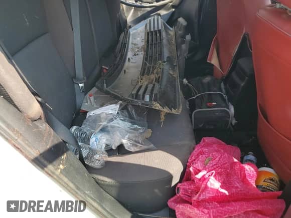 2019 Toyota Corolla L z VIN 5YFBURHE4KP889878, wystawiony jako Copart lot #86661395 z przebiegiem 84 243 mil mil oraz Szkoda całkowita • Salvage title. Historia ofert i sprzedaży dostępna na DreamBid. Obrazek 10.