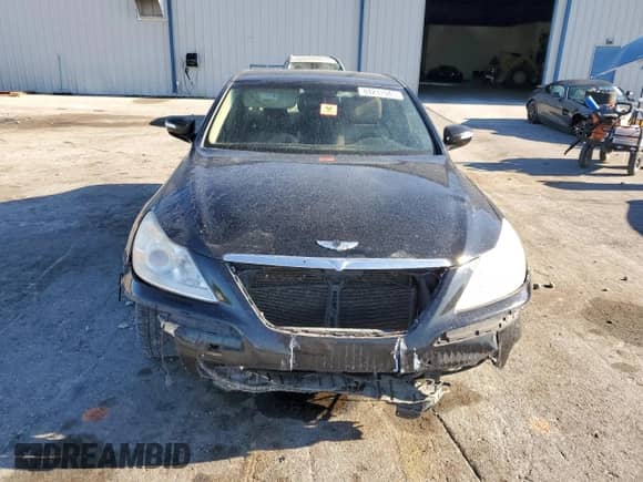 2011 Hyundai Genesis с VIN KMHGC4DE3BU135113, выставлен на аукционе Copart как лот 84231945 с пробегом Не указан миль и Списание • Salvage title. История ставок и продаж доступна на DreamBid. Изображение 5.