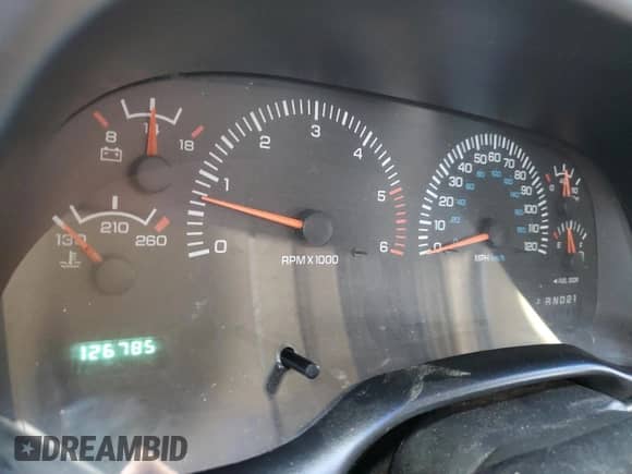 1999 Dodge 1500 с VIN 3B7HF13Z0XG176876, выставлен на аукционе Copart как лот 59766554 с пробегом 126 785 миль миль и Чистый • Clean title. История ставок и продаж доступна на DreamBid. Изображение 9.