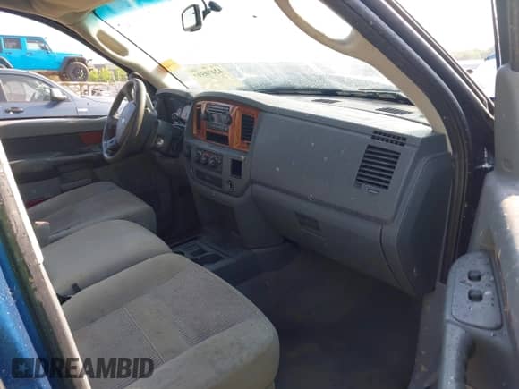2006 Dodge 2500 SLT with VIN 3D7KS29CX6G209686, listed as a IAAI auction lot 42470597 with 286,957 mi miles and . Bid and sale history available at DreamBid. Image 5.
