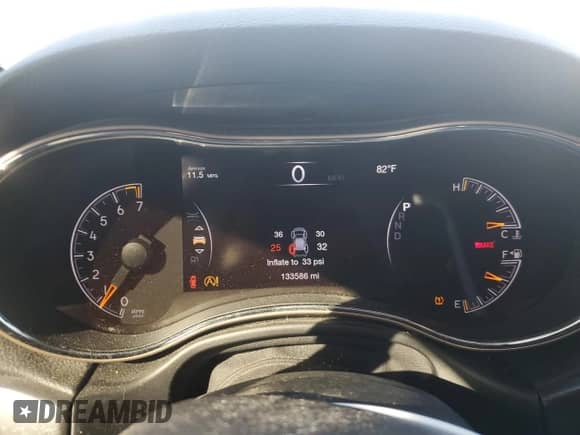 2017 Jeep Grand Cherokee Laredo with VIN 1C4RJFAG0HC740595, listed as a Copart auction lot 82113385 with 133,586 mi miles and Clean title. Bid and sale history available at DreamBid. Image 9.