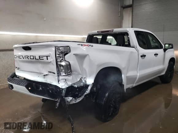 2024 Chevrolet Silverado 1500 Custom с VIN 1GCRDBEK7RZ277223, выставлен на аукционе Copart как лот 42318535 с пробегом 3 391 миль миль и Списание • Salvage title. История ставок и продаж доступна на DreamBid. Изображение 3.