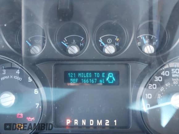 2011 Ford F-250 XL с VIN 1FDBF2A64BED08067, выставлен на аукционе IAAI как лот 41654526 с пробегом 166 167 миль миль и . История ставок и продаж доступна на DreamBid. Изображение 7.