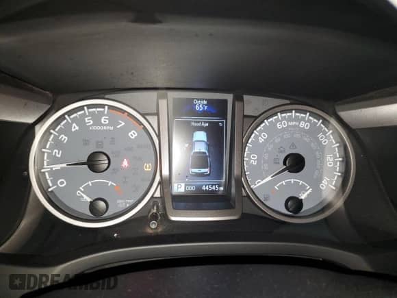 2021 Toyota Tacoma Limited with VIN 3TYGZ5AN1MT044009, listed as a Copart auction lot 58274395 with 44,545 mi miles and Salvage title. Bid and sale history available at DreamBid. Image 9.