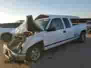 1995 GMC Sierra 1500 z VIN 2GTEC19K1S1516317, wystawiony jako Copart lot #47131915 z przebiegiem 179 373 mil mil oraz Nie do naprawy • Non repairable. Historia ofert i sprzedaży dostępna na DreamBid. Obrazek 1.
