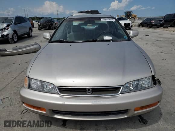 1997 Honda Accord LX с VIN 1HGCD7238VA009548, выставлен на аукционе Copart как лот 59509655 с пробегом 53 475 миль миль и Списание • Salvage title. История ставок и продаж доступна на DreamBid. Изображение 5.