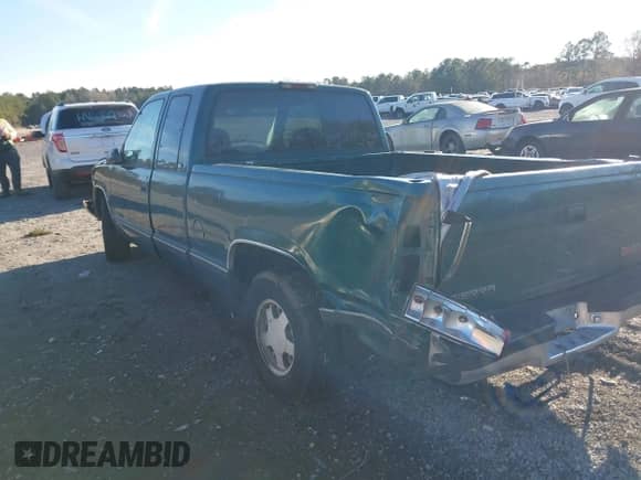 1996 GMC Sierra 1500 z VIN 2GTEC19R9T1541142, wystawiony jako IAAI lot #41375900 z przebiegiem 292 893 mil mil oraz . Historia ofert i sprzedaży dostępna na DreamBid. Obrazek 3.