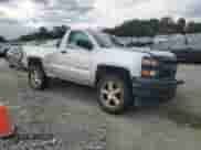 2015 Chevrolet Silverado 1500 LS z VIN 1GCNKPEC6FZ408387, wystawiony jako Copart lot #76246774 z przebiegiem Nie podano mil oraz Szkoda całkowita • Salvage title. Historia ofert i sprzedaży dostępna na DreamBid. Obrazek 4.