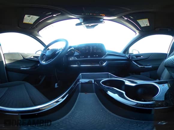 2025 Chevrolet Equinox FWD LT с VIN 3GNAXHEG6SL318903, выставлен на аукционе IAAI как лот 43450351 с пробегом 14 311 миль миль и . История ставок и продаж доступна на DreamBid. Изображение 20.