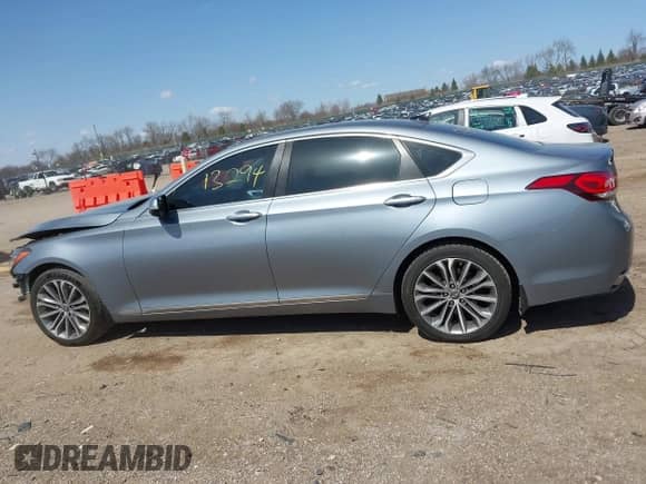 2016 Hyundai Genesis 3.8L с VIN KMHGN4JE3GU112369, выставлен на аукционе IAAI как лот 42013294 с пробегом 150 359 миль миль и . История ставок и продаж доступна на DreamBid. Изображение 14.