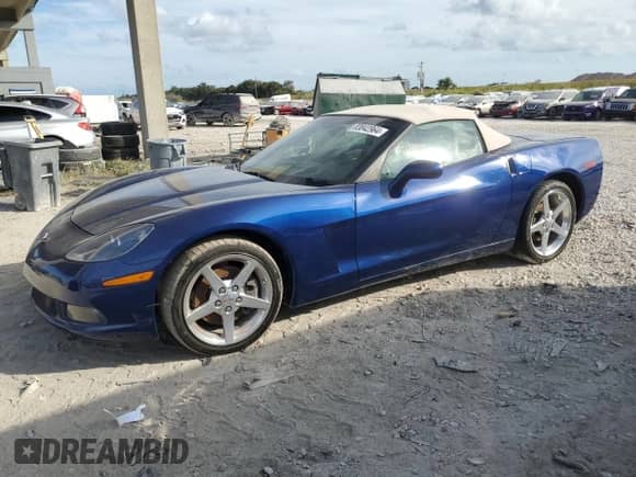 2005 Chevrolet Corvette z VIN 1G1YY34U355129511, wystawiony jako Copart lot #83842964 z przebiegiem 11 798 mil mil oraz Szkoda całkowita • Salvage title. Historia ofert i sprzedaży dostępna na DreamBid. Obrazek 1.