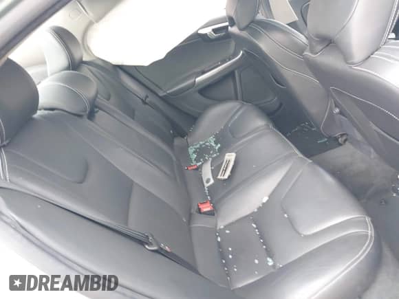 2017 Volvo S60 Dynamic с VIN YV140MTLXH2435391, выставлен на аукционе IAAI как лот 43187143 с пробегом 88 666 миль миль и . История ставок и продаж доступна на DreamBid. Изображение 8.