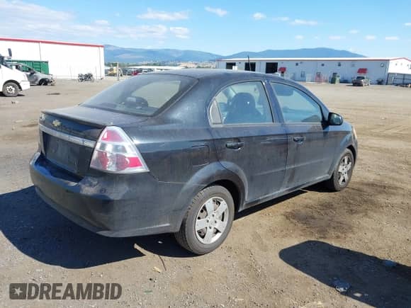 2011 Chevrolet Aveo 1LT with VIN KL1TD5DEXBB220877, listed as a IAAI auction lot 42747354 with Not provided miles and . Bid and sale history available at DreamBid. Image 4.