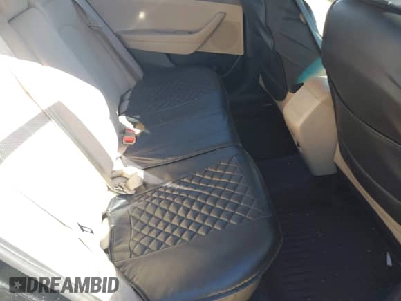 2018 Hyundai Sonata SE with VIN 5NPE24AF9JH624538, listed as a IAAI auction lot 43584783 with 203,808 mi miles and . Bid and sale history available at DreamBid. Image 8.