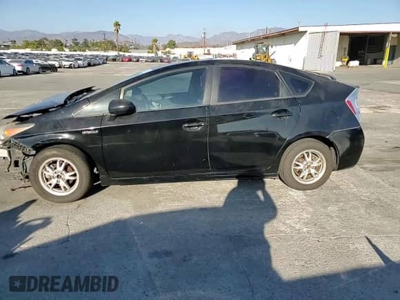 2010 Toyota Prius III with VIN JTDKN3DU3A0133510, listed as a Copart auction lot 83845975 with 237,057 mi miles and Salvage title. Bid and sale history available at DreamBid. Image 14.