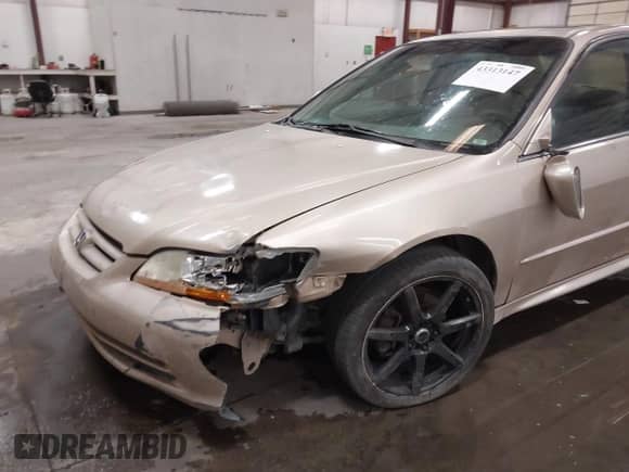 2001 Honda Accord EX с VIN 1HGCG16501A076753, выставлен на аукционе IAAI как лот 43313147 с пробегом 236 122 миль миль и . История ставок и продаж доступна на DreamBid. Изображение 6.