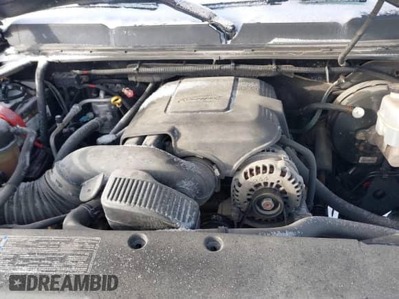 2008 Chevrolet Silverado 1500 1LT z VIN 2GCEK190X81265260, wystawiony jako IAAI lot #41196623 z przebiegiem 172 730 mil mil oraz . Historia ofert i sprzedaży dostępna na DreamBid. Obrazek 10.