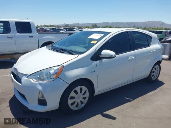 2014 Toyota Prius One z VIN JTDKDTB34E1069779, wystawiony jako IAAI lot #42808179 z przebiegiem 117 421 mil mil oraz . Historia ofert i sprzedaży dostępna na DreamBid. Obrazek 17.