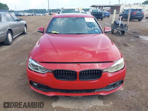 2018 BMW 3 Series 320i with VIN WBA8E1G53JNU91368, listed as a IAAI auction lot 43198476 with 145,495 mi miles and . Bid and sale history available at DreamBid. Image 13.