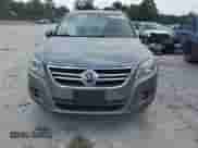 2009 Volkswagen Tiguan S with VIN WVGAV75N39W003838, listed as a Copart auction lot 62496695 with 100,939 mi miles and Clean title. Bid and sale history available at DreamBid. Image 5.