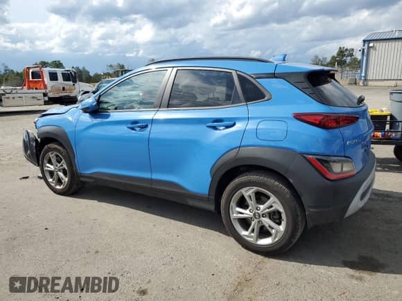2022 Hyundai Kona SEL с VIN KM8K6CABXNU820106, выставлен на аукционе Copart как лот 71711505 с пробегом 60 611 миль миль и Списание • Salvage title. История ставок и продаж доступна на DreamBid. Изображение 2.