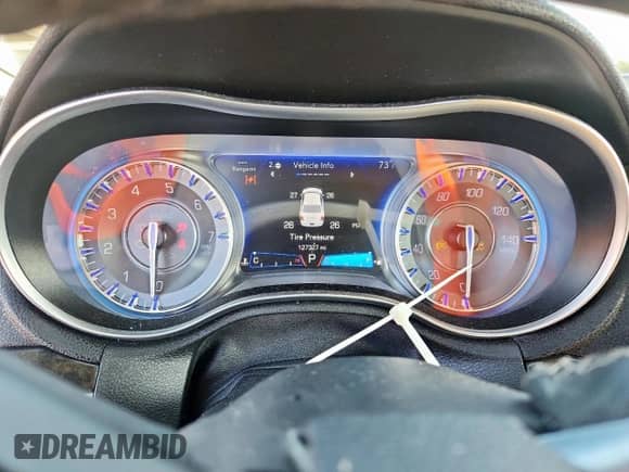 2016 Chrysler 300 C с VIN 2C3CCAEG7GH189644, выставлен на аукционе Copart как лот 81838435 с пробегом 127 327 миль миль и Списание • Salvage title. История ставок и продаж доступна на DreamBid. Изображение 9.