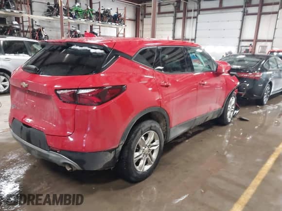 2021 Chevrolet Blazer LT с VIN 3GNKBHRS4MS520813, выставлен на аукционе IAAI как лот 41095904 с пробегом 85 184 миль миль и . История ставок и продаж доступна на DreamBid. Изображение 4.