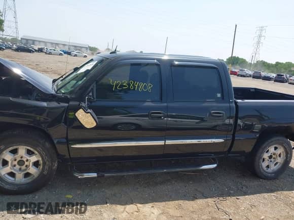 2004 GMC Sierra 1500 SLE with VIN 2GTEK13T241369464, listed as a IAAI auction lot 42384808 with 173,092 mi miles and . Bid and sale history available at DreamBid. Image 14.