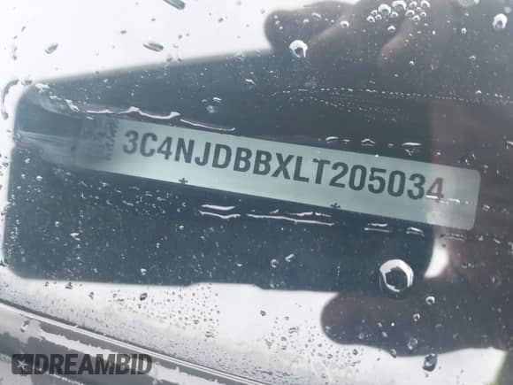 2020 Jeep Compass Latitude with VIN 3C4NJDBBXLT205034, listed as a IAAI auction lot 43326926 with 25,447 mi miles and . Bid and sale history available at DreamBid. Image 17.