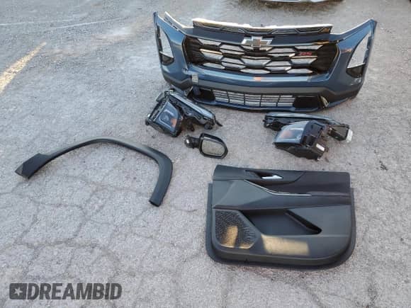 2025 Chevrolet Equinox FWD RS z VIN 3GNAXLEG1SL175362, wystawiony jako Copart lot #44587075 z przebiegiem 2 949 mil mil oraz Szkoda całkowita • Salvage title. Historia ofert i sprzedaży dostępna na DreamBid. Obrazek 13.