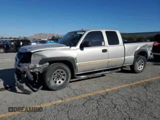 2006 Chevrolet Silverado 1500 Work Truck with VIN 2GCEK19B261163725, listed as a Copart auction lot 81734705 with 379,756 mi miles and Clean title. Bid and sale history available at DreamBid. Image 1.