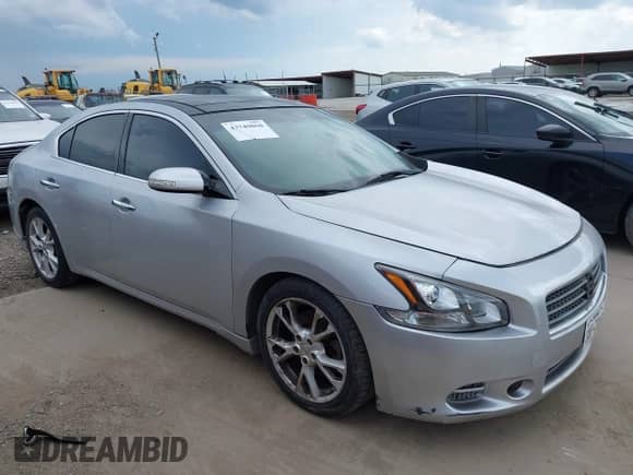 2014 Nissan Maxima SV with VIN 1N4AA5APXEC451832, listed as a IAAI auction lot 42749050 with 137,524 mi miles and . Bid and sale history available at DreamBid. Image 1.