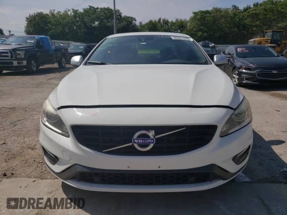 2016 Volvo S60 T5 Drive-E R-Design Special Edition z VIN YV126MFP4G2395358, wystawiony jako Copart lot #69381243 z przebiegiem 112 719 mil mil oraz . Historia ofert i sprzedaży dostępna na DreamBid. Obrazek 5.