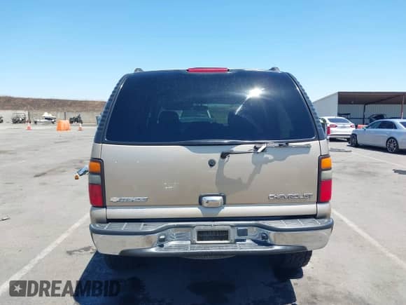 2005 Chevrolet Tahoe LS с VIN 1GNEK13T85J187539, выставлен на аукционе IAAI как лот 42540815 с пробегом 181 954 миль миль и . История ставок и продаж доступна на DreamBid. Изображение 17.