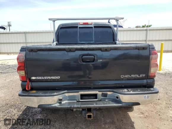 2005 Chevrolet Silverado 1500 LT with VIN 2GCEK13T551322110, listed as a Copart auction lot 54609835 with 156,790 mi miles and Clean title. Bid and sale history available at DreamBid. Image 6.