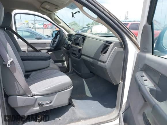 2008 Dodge 1500 SLT with VIN 1D7HA16N48J147152, listed as a IAAI auction lot 42595914 with 152,928 mi miles and . Bid and sale history available at DreamBid. Image 5.