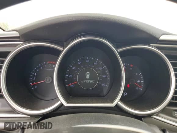 2015 Kia Optima LX с VIN 5XXGM4A78FG509556, выставлен на аукционе Copart как лот 84478105 с пробегом 176 409 миль миль и Списание • Salvage title. История ставок и продаж доступна на DreamBid. Изображение 9.