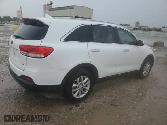 2016 Kia Sorento LX with VIN 5XYPG4A38GG128498, listed as a Copart auction lot 81192525 with 113,821 mi miles and Salvage title. Bid and sale history available at DreamBid. Image 3.