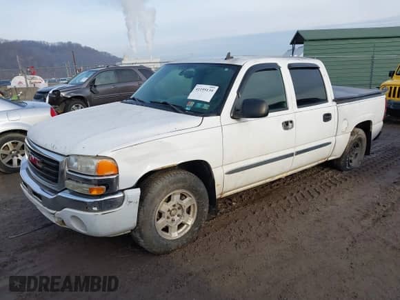 2006 GMC Sierra 1500 SLE1 z VIN 2GTEK13T761116479, wystawiony jako IAAI lot #41195139 z przebiegiem 126 974 mil mil oraz . Historia ofert i sprzedaży dostępna na DreamBid. Obrazek 16.