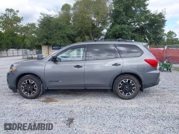 2019 Nissan Pathfinder SL with VIN 5N1DR2MN0KC640277, listed as a IAAI auction lot 43346213 with 118,998 mi miles and . Bid and sale history available at DreamBid. Image 14.