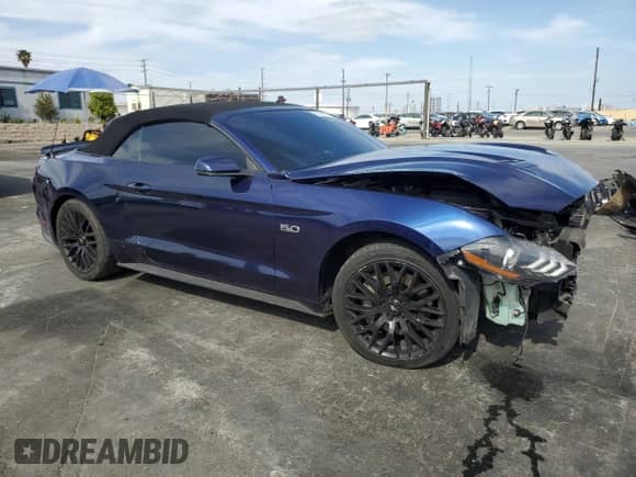 2018 Ford Mustang GT Premium z VIN 1FATP8FF0J5166385, wystawiony jako Copart lot #53189035 z przebiegiem 93 417 mil mil oraz Szkoda całkowita • Salvage title. Historia ofert i sprzedaży dostępna na DreamBid. Obrazek 4.