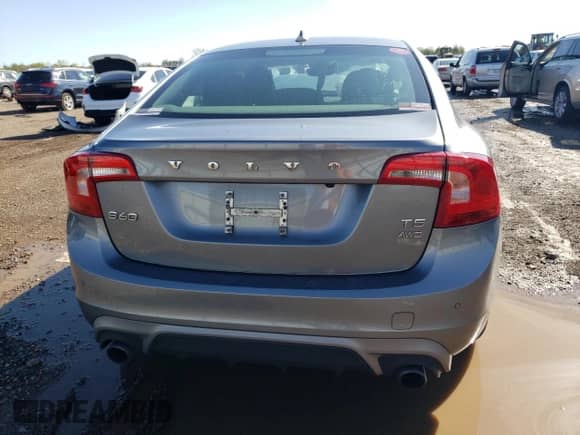 2018 Volvo S60 Dynamic с VIN YV140MTL9J2465374, выставлен на аукционе Copart как лот 72774194 с пробегом 104 003 миль миль и Списание • Salvage title. История ставок и продаж доступна на DreamBid. Изображение 6.