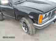 1988 GMC Sierra 1500 с VIN 1GTDK14K7JZ536955, выставлен на аукционе IAAI как лот 41957935 с пробегом 389 663 миль миль и . История ставок и продаж доступна на DreamBid. Изображение 6.